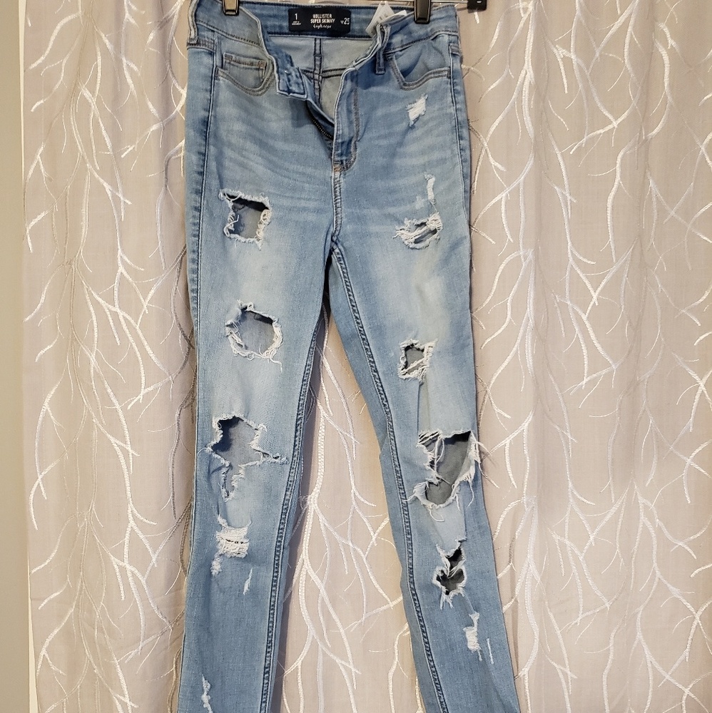 Hollister High Rise super skinny jeans